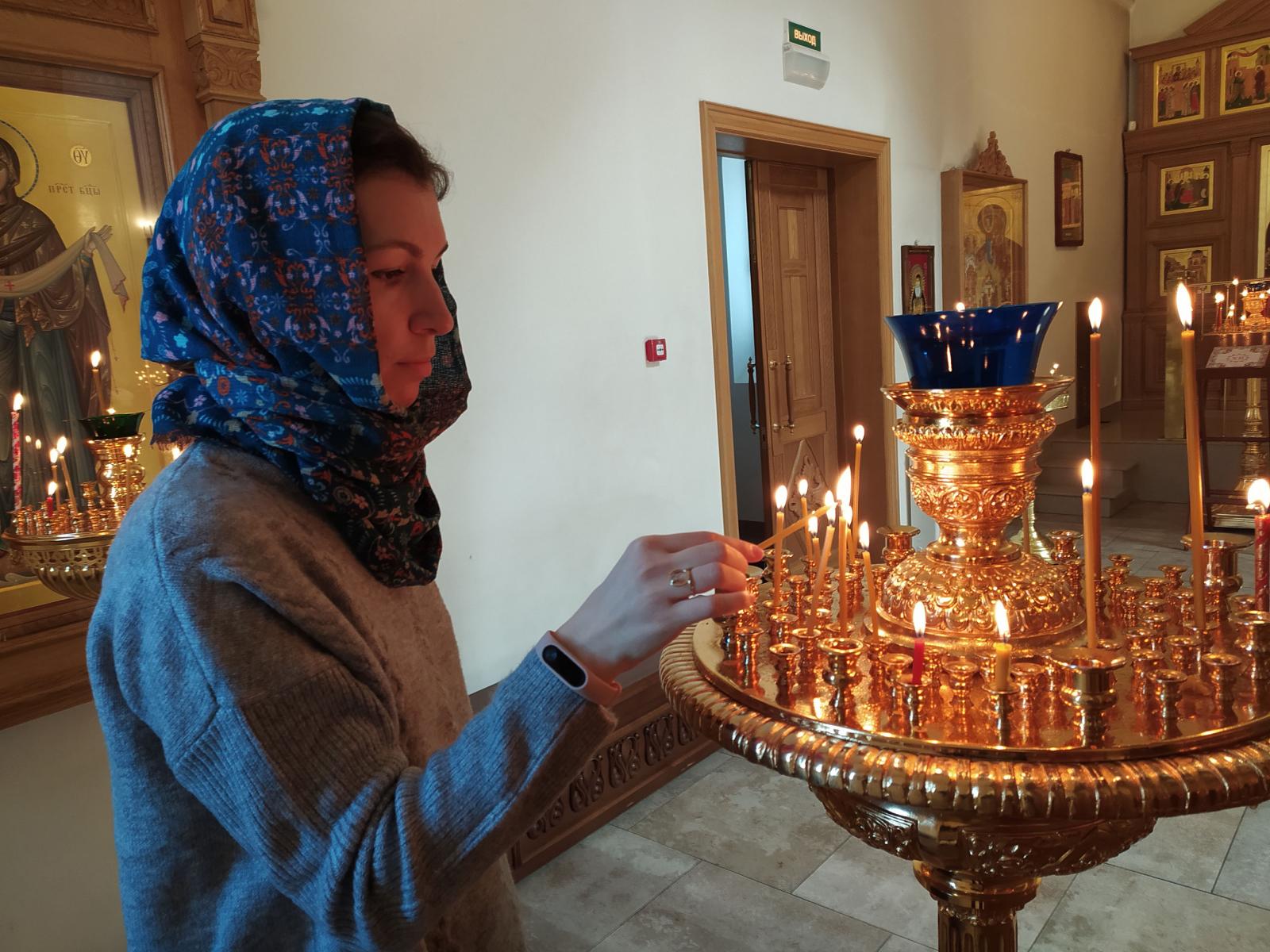 «Что будет, если живому человеку поставить свечку за упокой в церкви?» — Яндекс Кью